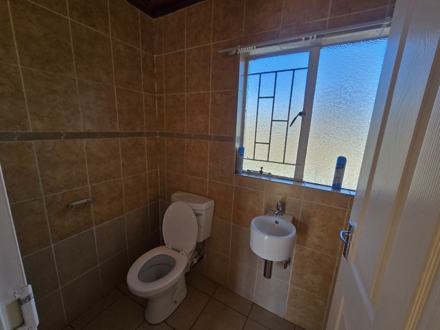 14 Bedroom Property for Sale in Rayton Free State